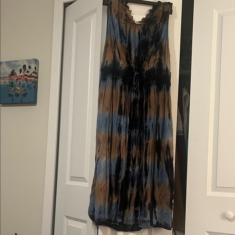 Elegant Tie-Dye over shirt